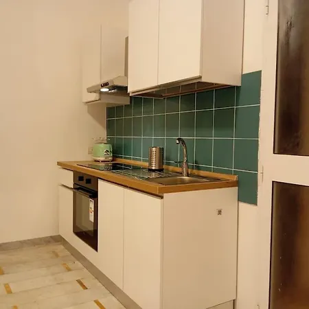 Metro Libia Studio Flat 아파트